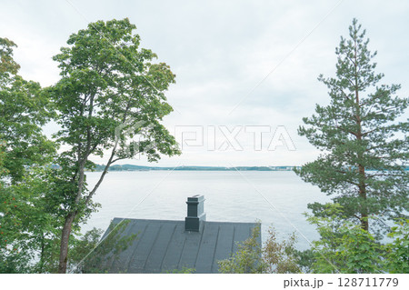 【フィンランドタンペレ】ラウハニエミ湖 128711779