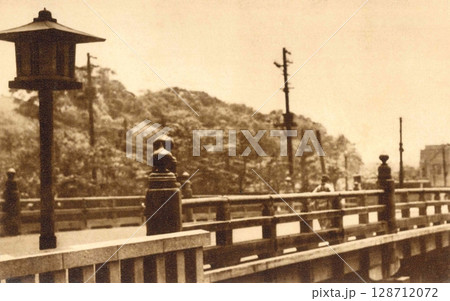 古写真　1932年　東京　赤坂見附の弁慶橋 128712072