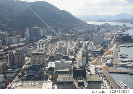 福岡県　北九州市　門司港レトロ展望室からの眺め　 128713022