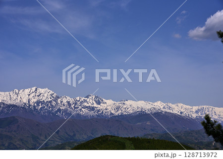 鷹狩山から見た北アルプスの山々 128713972