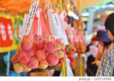 大國魂神社のすもも祭　東京 128714768