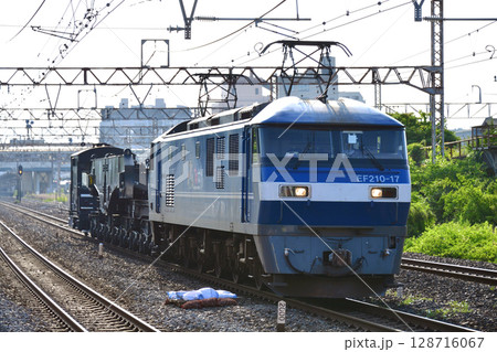 東海道本線 平塚 JR貨物 EF210-17(岡山)+シキ801B2+ヨ8629 東海道本線 平塚 JR貨物 EF210-17(岡山)+シキ801B2+ヨ8629 128716067