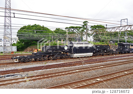 東海道本線　相模貨物　JR貨物　EF65-2085（新鶴見）＋ヨ8629＋シキ801B2 128716072