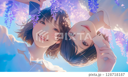 長藤と2人の女性 128718187