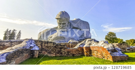 Monumet Muzhestvo massive stone rock sculpture statue Brest Fortress Belarus. Monumet Muzhestvo massive stone rock sculpture statue Brest Fortress Belarus. 128719685