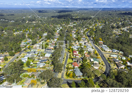 Residential houses in the town of Winmalee in the Blue Mountains Residential houses in the town of Winmalee in the Blue Mountains 128720250