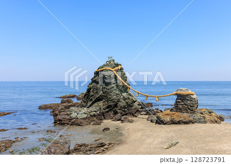 夫婦岩 三重県伊勢市 夫婦岩 三重県伊勢市 128723791