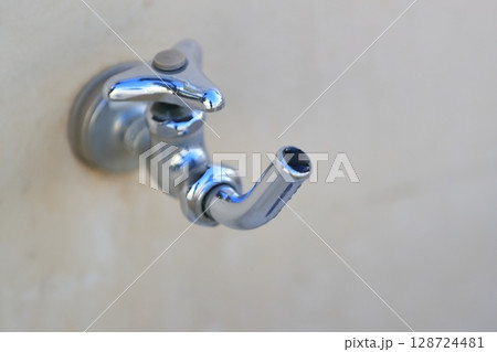 学校の水飲み場　イメージ 128724481