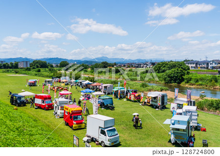 夏のイベント　燈篭流し 128724800