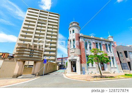 夏の旧古河鉱業若松ビル 福岡県北九州市 夏の旧古河鉱業若松ビル 福岡県北九州市 128727874