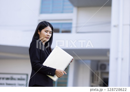 Future remote work combines technology smart phone digital business woman enable e-learning productivity while travel blend comfort modern devices serenity computer equipment connection online world 128728622