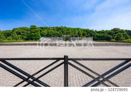 応神天皇惠我藻伏崗陵（誉田御廟山古墳）大阪府羽曳野市 128729093