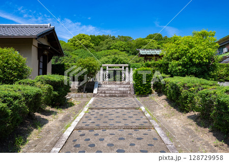 仲姫命陵古墳（仲津山古墳）大阪府藤井寺市 128729958