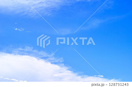 青空と雲イメージ 128731243
