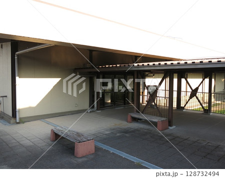 奈良市の平城宮跡にある遺構展示館 128732494