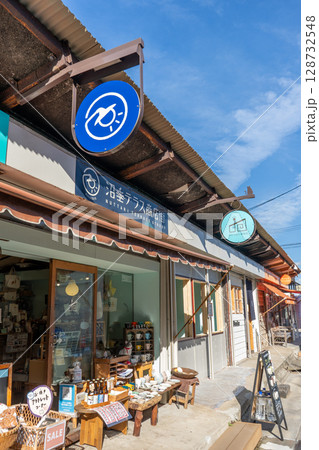 新潟県新潟市 沼垂テラス商店街の風景 新潟県新潟市 沼垂テラス商店街の風景 128732548