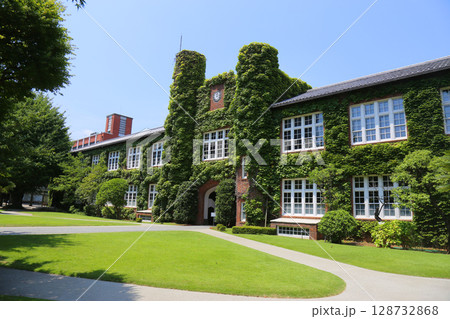 立教大学本館 128732868
