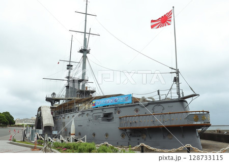 三笠公園の記念艦「三笠」（神奈川県横須賀市） 128733115