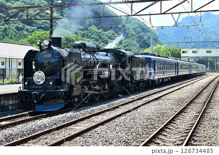新形式イベント列車 SL・GVぐんま横川号 信越線横川駅 新形式イベント列車 SL・GVぐんま横川号 信越線横川駅 128734485
