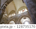 フランスブルゴーニュの世界遺産 サント・マドレーヌ・バジリカ聖堂 128735170