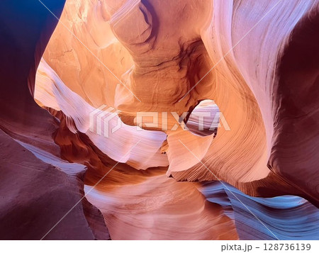 アンテロープキャニオン アリゾナ州 アメリカ合衆国 アンテロープキャニオン アリゾナ州 アメリカ合衆国 128736139