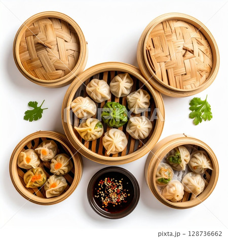 dumplings with potatoes and mushrooms 128736662