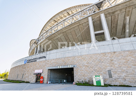 新潟県新潟市　デンカビッグスワンスタジアム 128739581