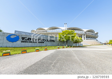 新潟県新潟市　デンカビッグスワンスタジアム 128739593