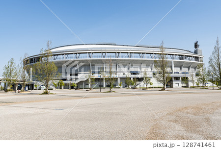 新潟県新潟市　新潟県立鳥屋野潟公園野球場（HARD OFF ECOスタジアム新潟） 128741461
