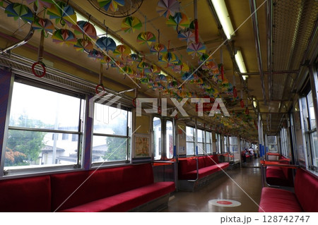 弘南鉄道のアンブレラトレイン 128742747