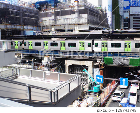 渋谷駅風景 渋谷 山手線 都市開発 工事中 駅構内 再開発 渋谷駅風景 渋谷 山手線 都市開発 工事中 駅構内 再開発 128743749