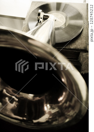 Close-up of antique gramophone, black and white Close-up of antique gramophone, black and white 128745212