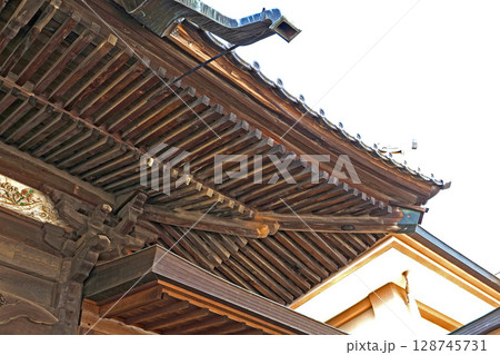 箭弓稲荷神社の社殿【埼玉県東松山市】 128745731