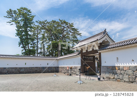 小田原城 馬出門 128745828