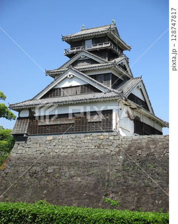 熊本地震で損壊したままの熊本城「宇土櫓」 128747817