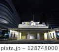 ライトアップされた旧高雄駅 128748000