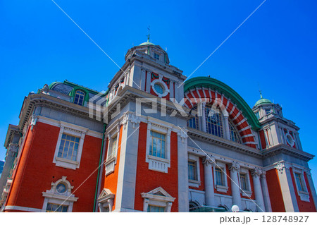 【大阪風景】淀屋橋界隈の川沿いのビル群(2) 128748927
