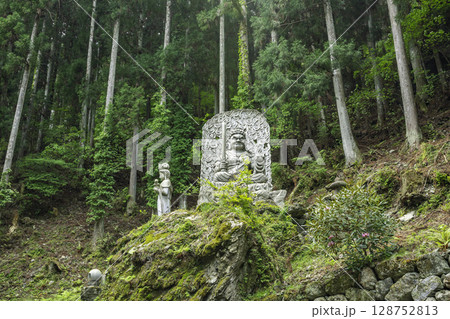 四国八十八箇所12番　焼山寺　十三仏（不動明王）　徳島県神山町 128752813