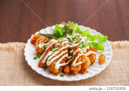 ヤゲン軟骨の唐揚げ マヨネーズがけ ヤゲン軟骨の唐揚げ マヨネーズがけ 128752830