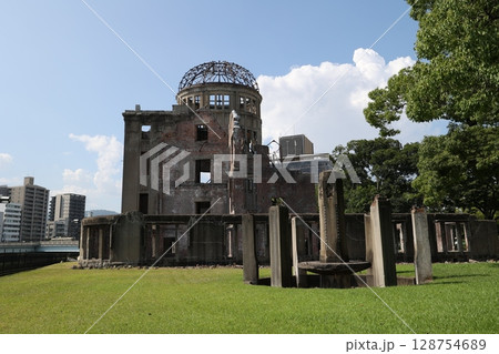 広島原爆ドーム　 128754689