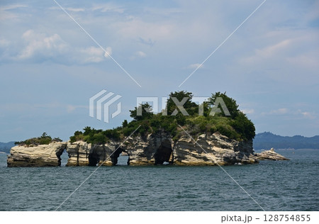夏の鐘島　宮城 128754855