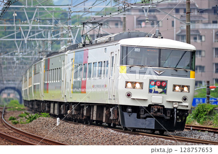 東海道本線 真鶴 JR東日本 185系 OM09編成(大宮) 踊り子 東海道本線 真鶴 JR東日本 185系 OM09編成(大宮) 踊り子 128757653