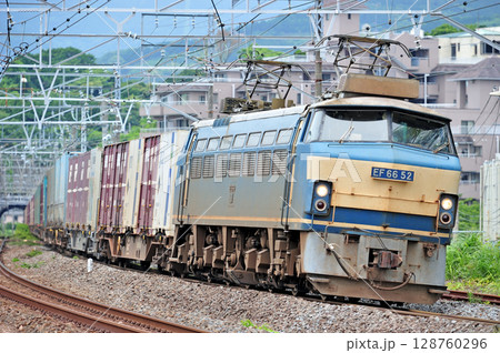 東海道本線　真鶴　JR貨物　EF66-52（吹田） 128760296