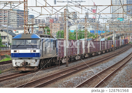 東海道本線　相模貨物　JR貨物　EF210-157（吹田） 128761568