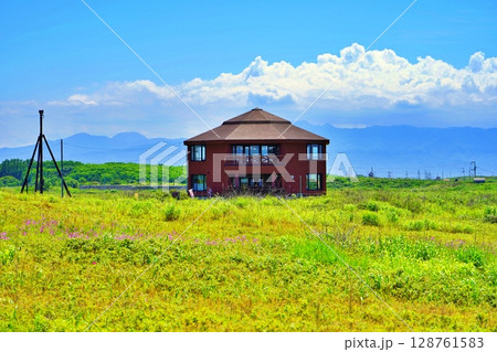 はまなすの丘公園の風景 (北海道石狩市) はまなすの丘公園の風景 (北海道石狩市) 128761583