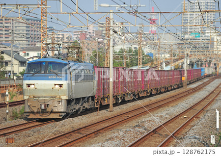 東海道本線　相模貨物　JR貨物　EF66-105（吹田） 128762175