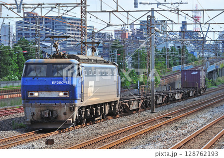 東海道本線　相模貨物　JR貨物　EF200-12（吹田） 128762193