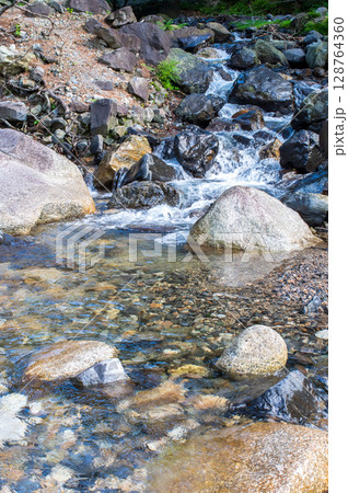 『納涼風景』涼し気な渓流(三重県・四日市市・宮妻峡) 『納涼風景』涼し気な渓流(三重県・四日市市・宮妻峡) 128764360
