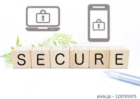 情報セキュリティと安全対策のイメージ。SECUREの文字。 情報セキュリティと安全対策のイメージ。SECUREの文字。 128765975