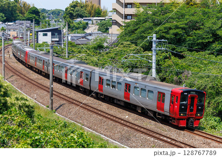 鹿児島本線を走るJR九州813系交流形電車 鹿児島本線を走るJR九州813系交流形電車 128767789